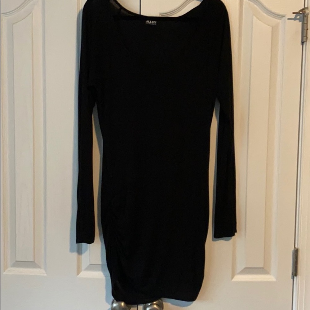 Alloy long black top